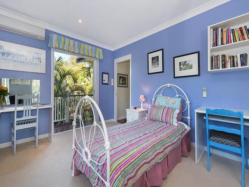 6 Ruskin Street, Taringa QLD 4068