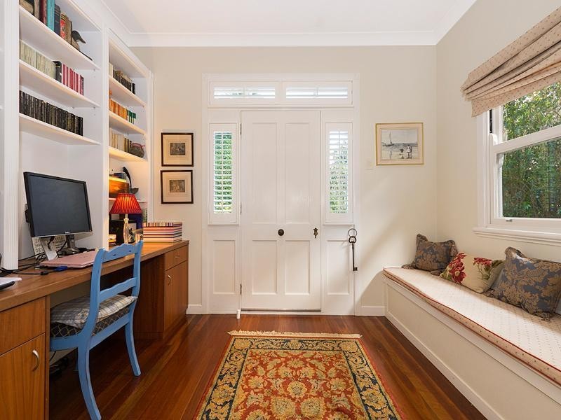 6 Ruskin Street, Taringa QLD 4068