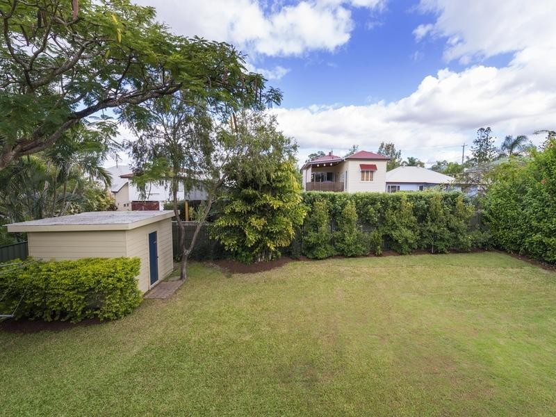 237 Verney Road East, Graceville QLD 4075