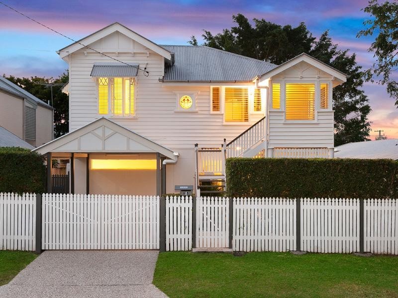 15 Mortlake Road, Graceville QLD 4075