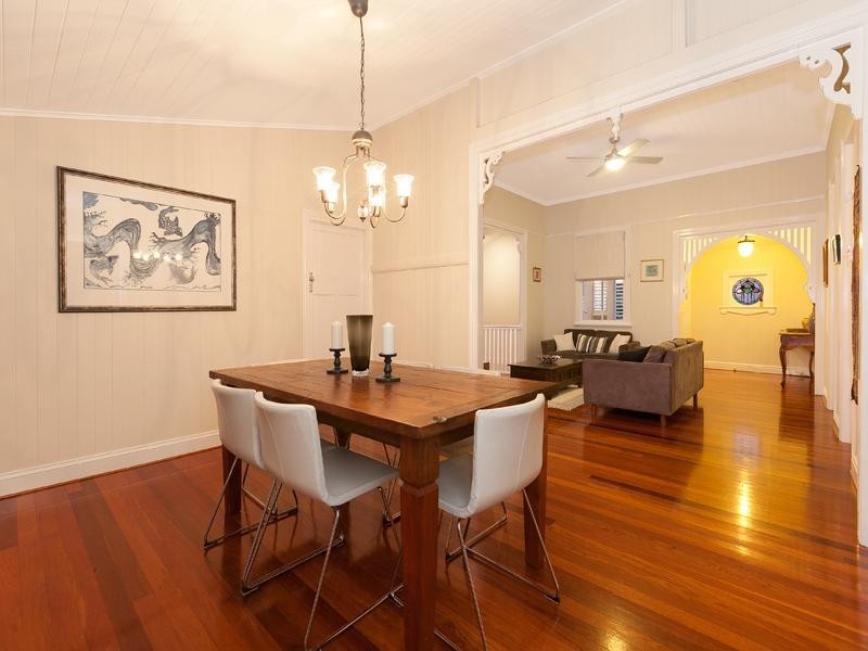 15 Mortlake Road, Graceville QLD 4075