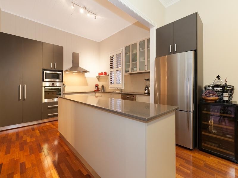 15 Mortlake Road, Graceville QLD 4075