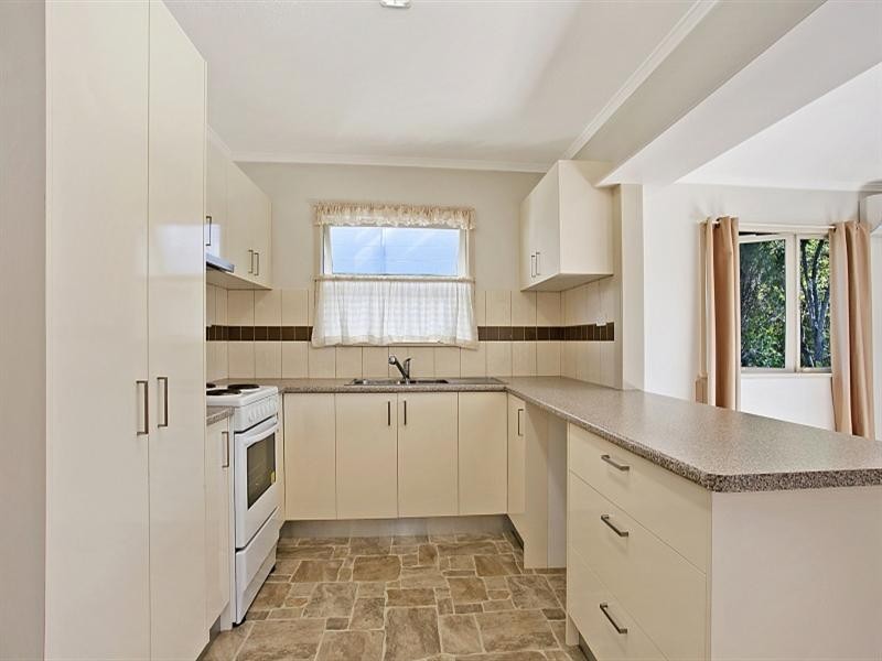 37 Lawson Street, Oxley QLD 4075