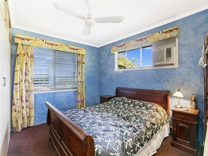 26 St Clements Road, Oxley QLD 4075