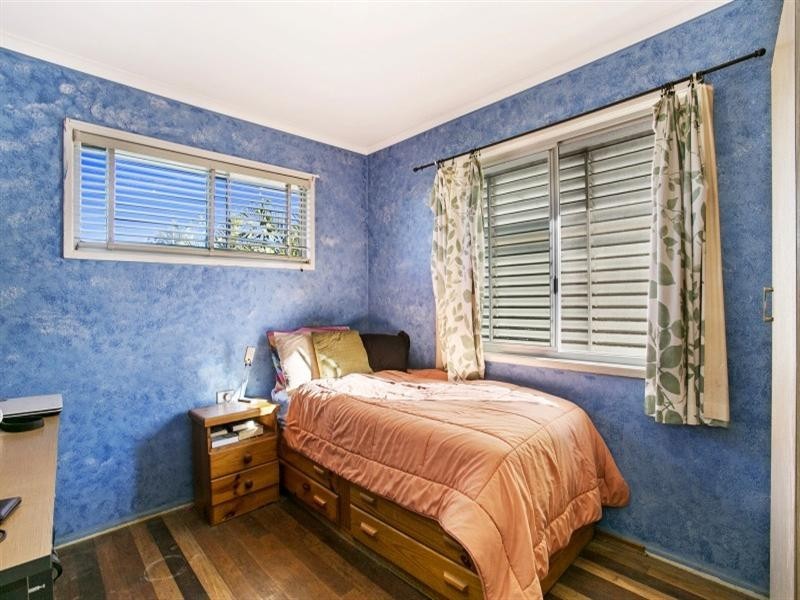 26 St Clements Road, Oxley QLD 4075