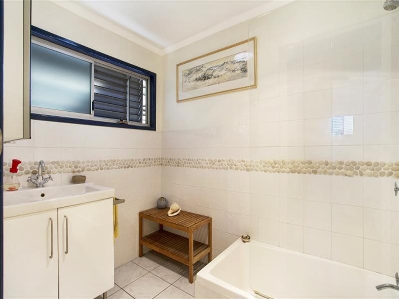 26 St Clements Road, Oxley QLD 4075