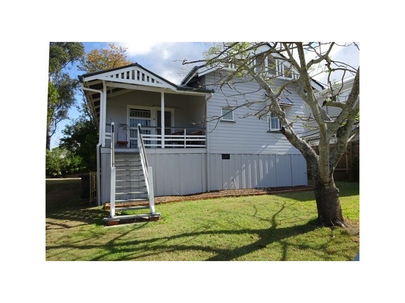 31 Central Avenue, Sherwood QLD 4075