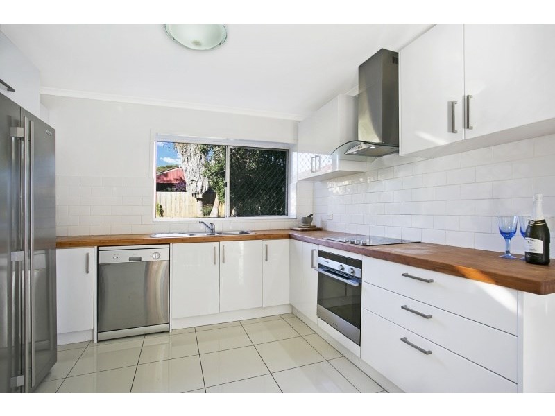 331 Cliveden Avenue, Oxley QLD 4075