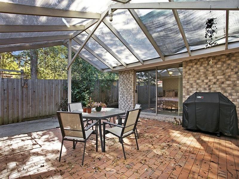 17 Florence Place, Oxley QLD 4075