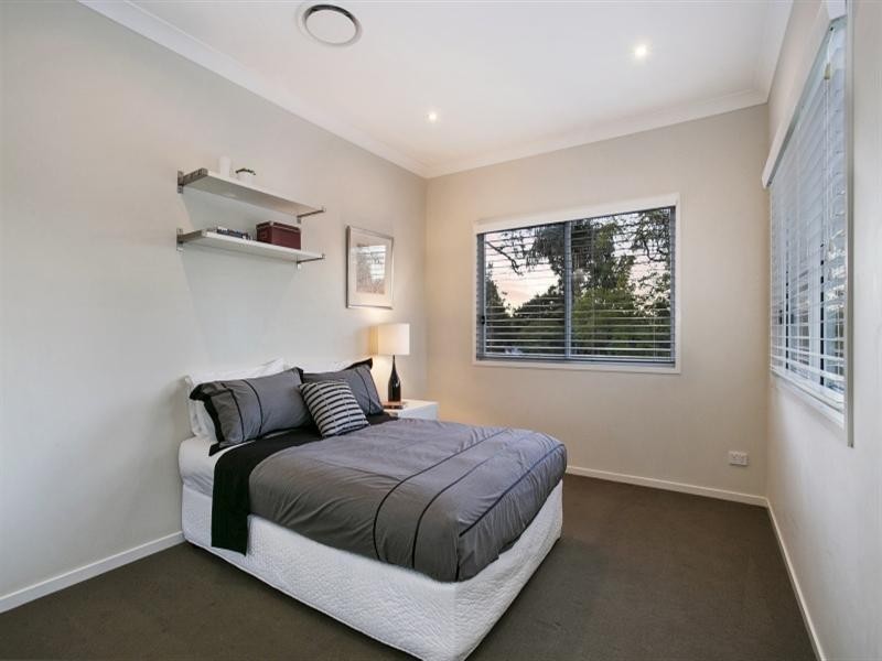 39 Lance Street, Sherwood QLD 4075