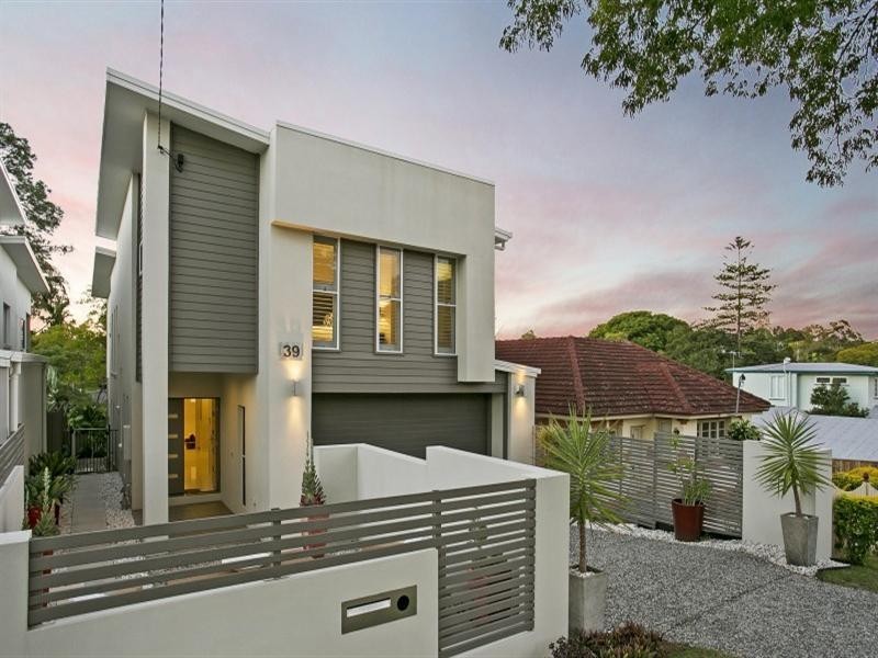 39 Lance Street, Sherwood QLD 4075