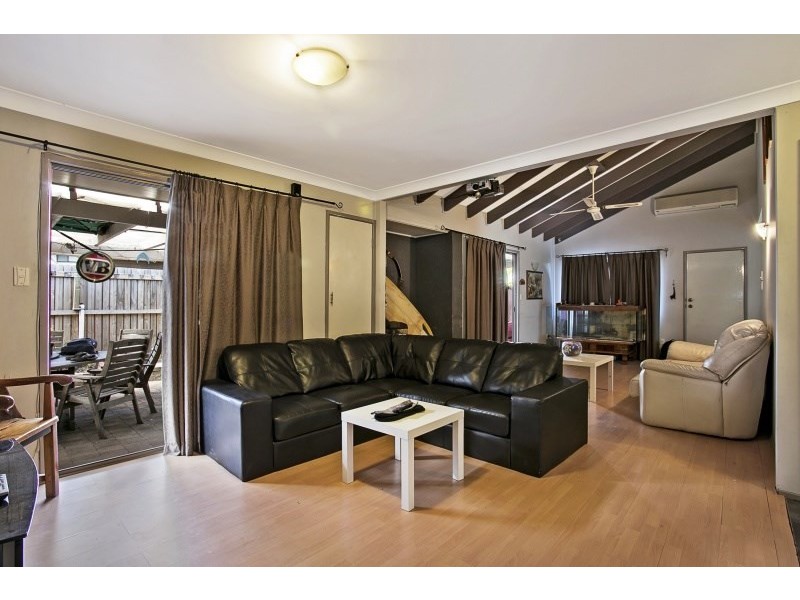 4 Durwun Close, Durack QLD 4077