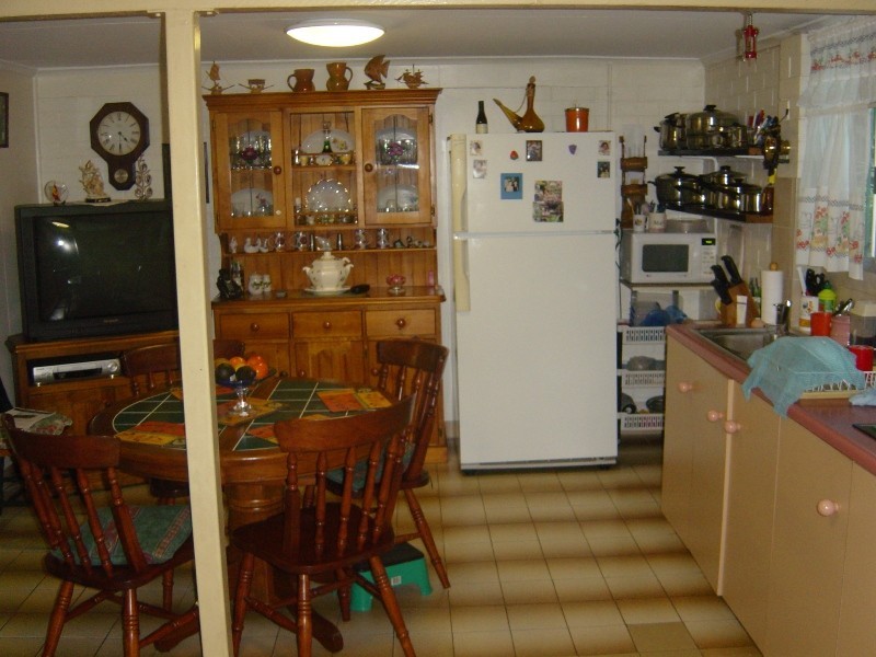 8 Deniven Street, Corinda QLD 4075