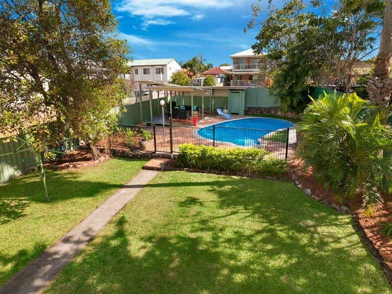 25 Coleman Street, Graceville QLD 4075