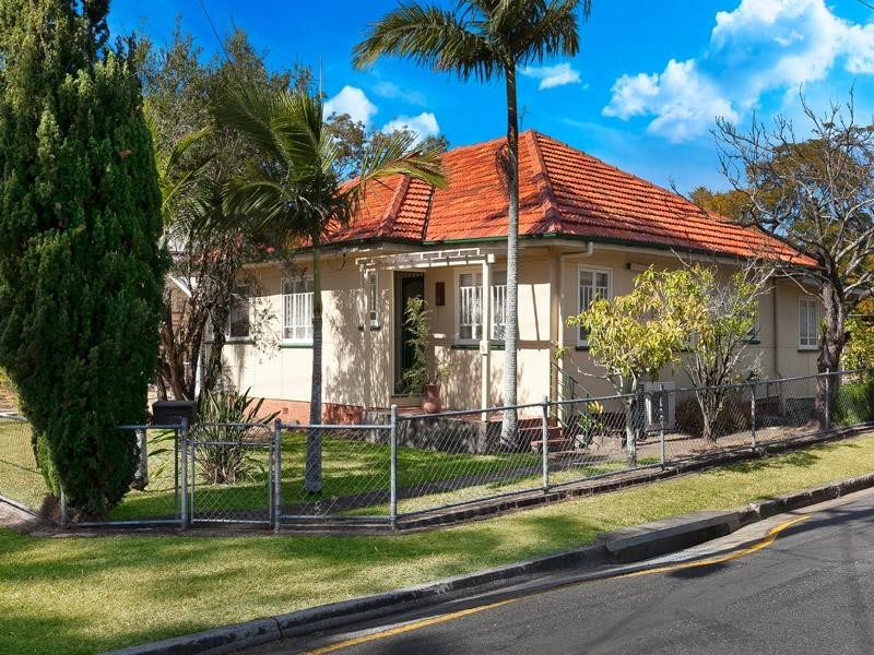 75 Graceville Avenue, Graceville QLD 4075