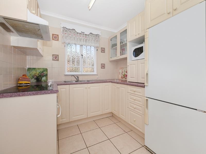 75 Graceville Avenue, Graceville QLD 4075