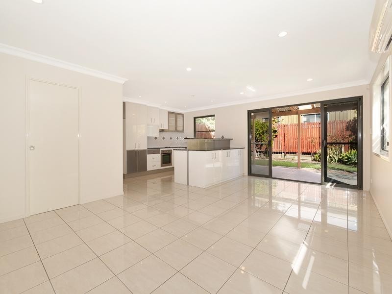 281 Verney Road East, Graceville QLD 4075