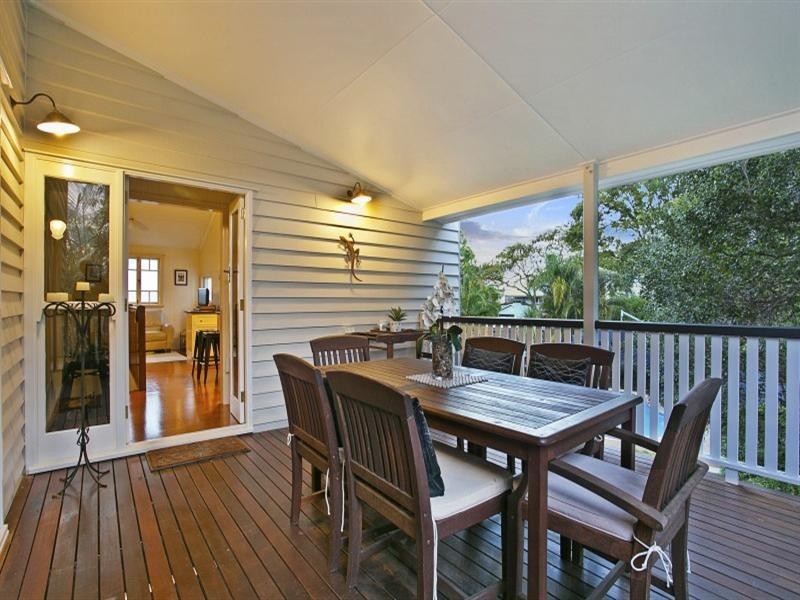 24 Kenilworth Street, Sherwood QLD 4075