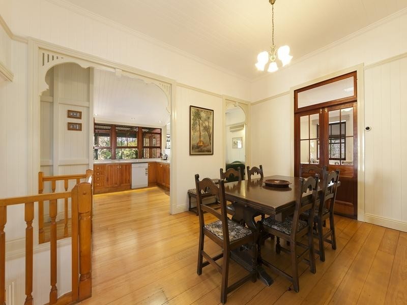 19 Wattle Avenue, Yeerongpilly QLD 4105