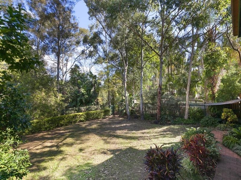 19 Wattle Avenue, Yeerongpilly QLD 4105