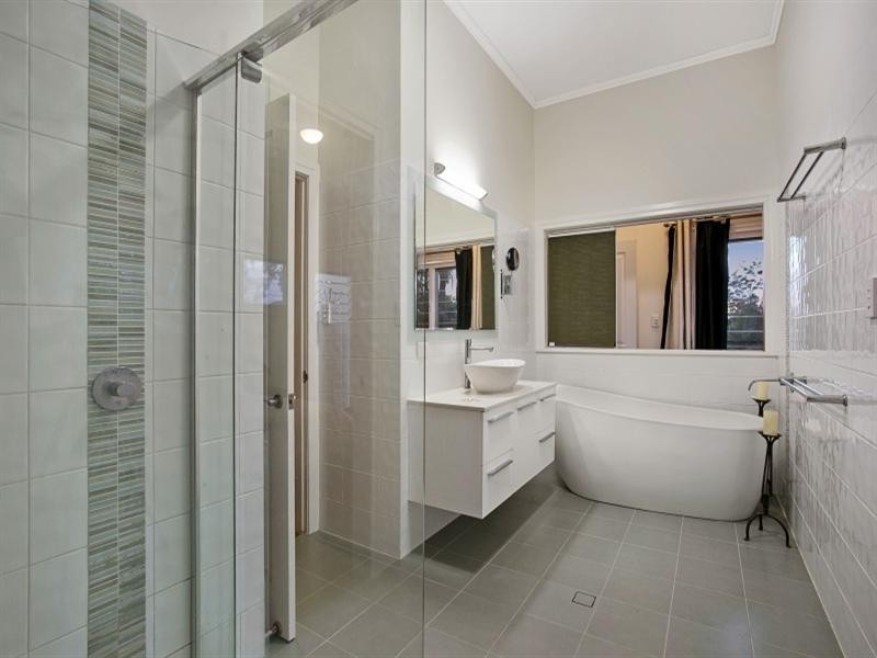 45 Graceville Avenue, Graceville QLD 4075