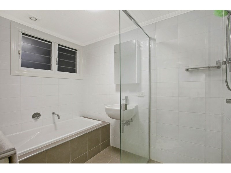 45 Graceville Avenue, Graceville QLD 4075