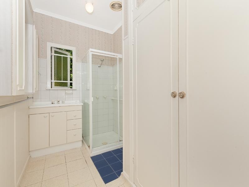 43 Victoria Avenue, Chelmer QLD 4068