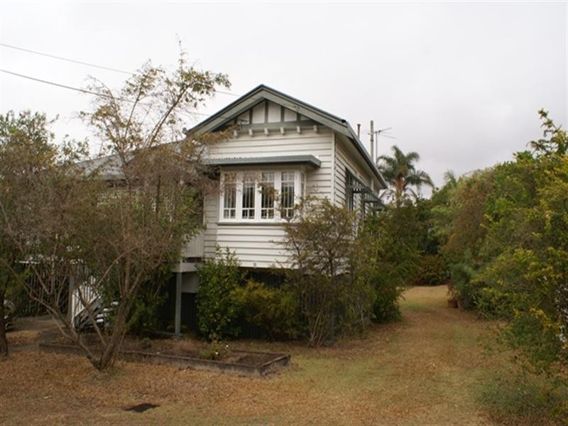 16 Scott Street, Corinda QLD 4075