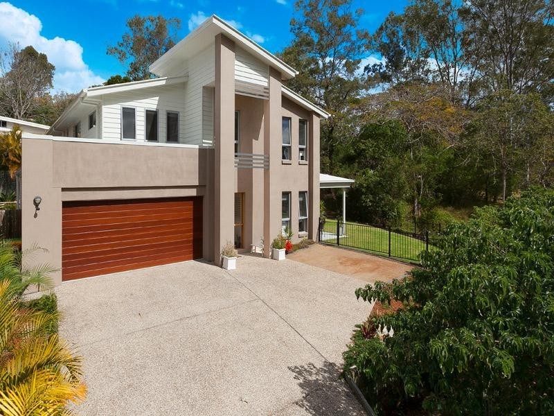 16 Caber Street, Kenmore QLD 4069