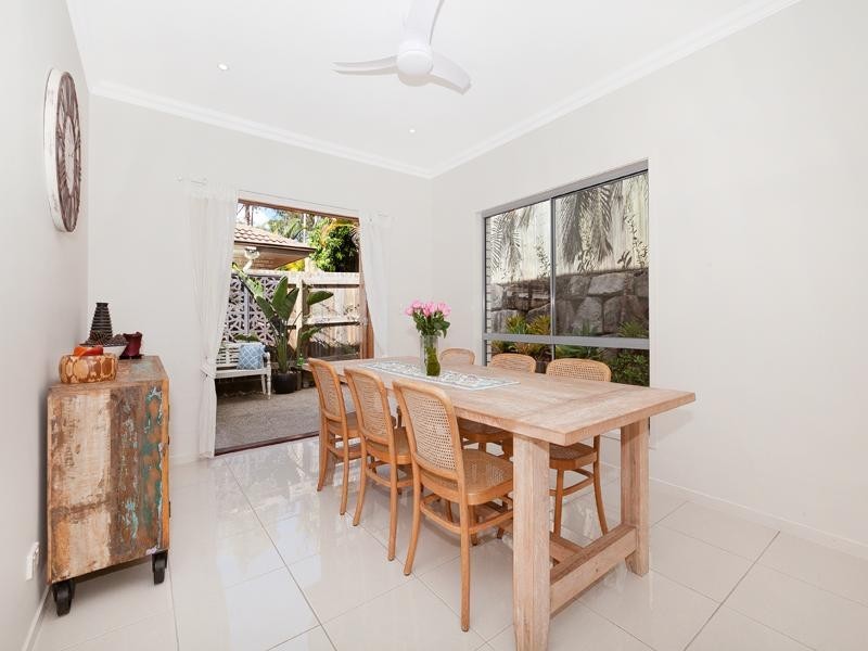 16 Caber Street, Kenmore QLD 4069