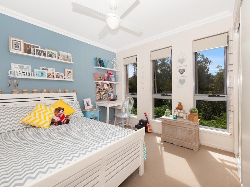 16 Caber Street, Kenmore QLD 4069