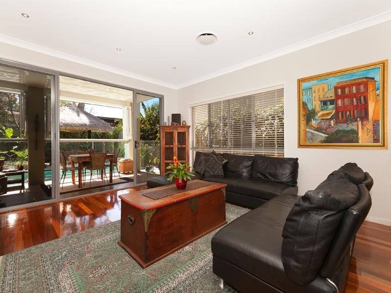 16 Chancellor Street, Sherwood QLD 4075