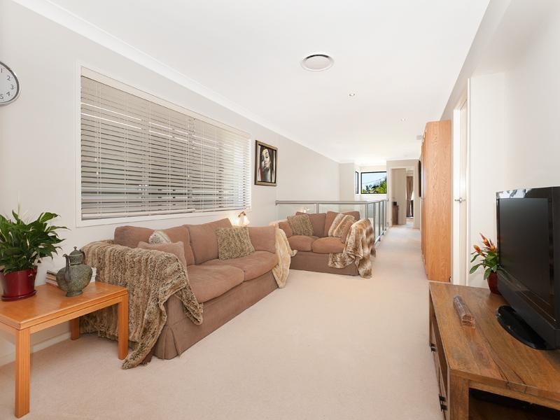 16 Chancellor Street, Sherwood QLD 4075