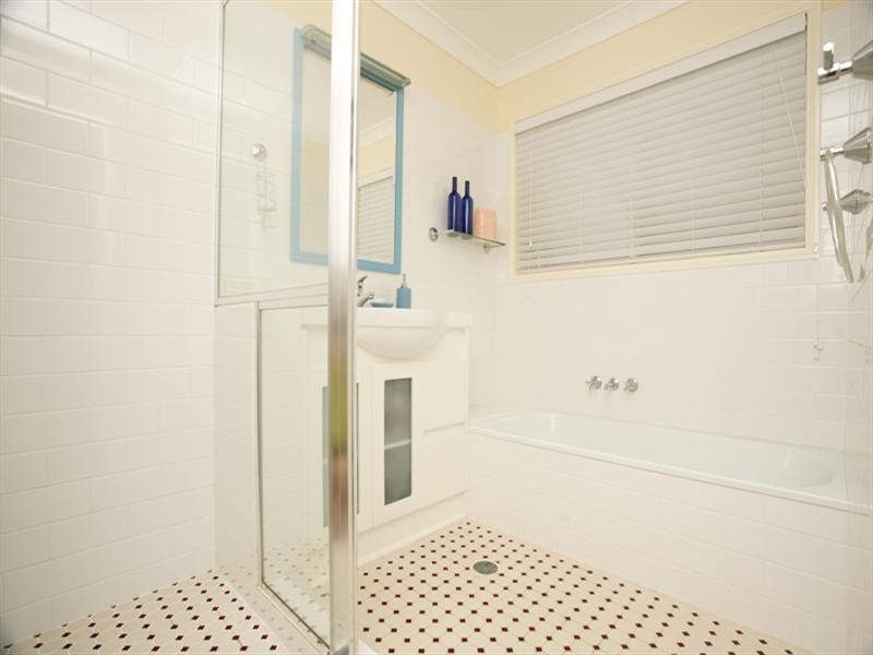 5 Naldham Close, Forest Lake QLD 4078