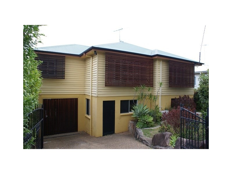 10 Hindon Street, Corinda QLD 4075