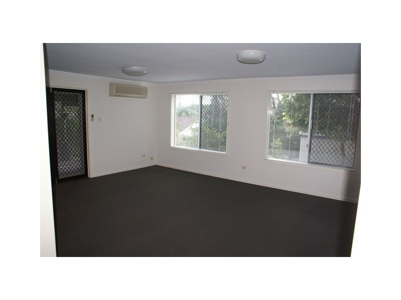 10 Hindon Street, Corinda QLD 4075