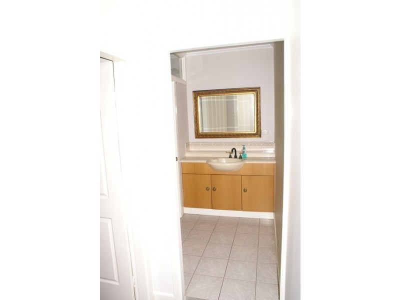 10 Hindon Street, Corinda QLD 4075