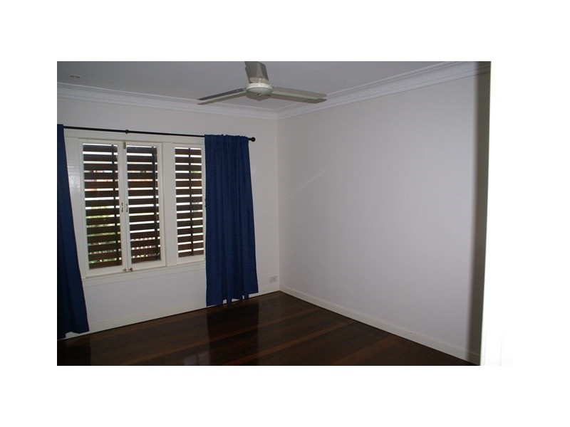 10 Hindon Street, Corinda QLD 4075