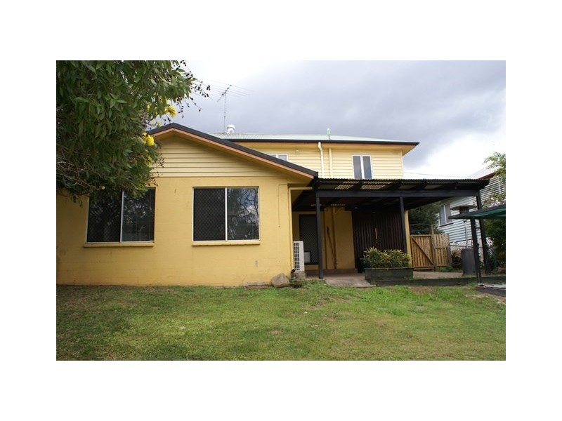 10 Hindon Street, Corinda QLD 4075