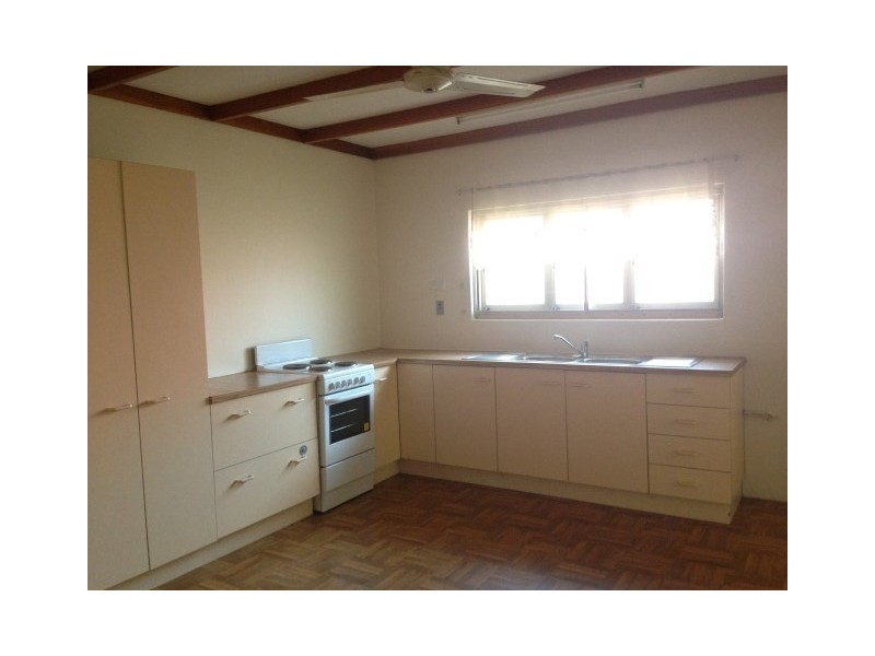 48 Cook Street, Oxley QLD 4075