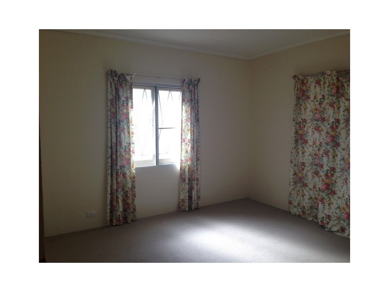 48 Cook Street, Oxley QLD 4075