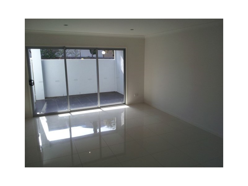 17a Skew Street, Sherwood QLD 4075