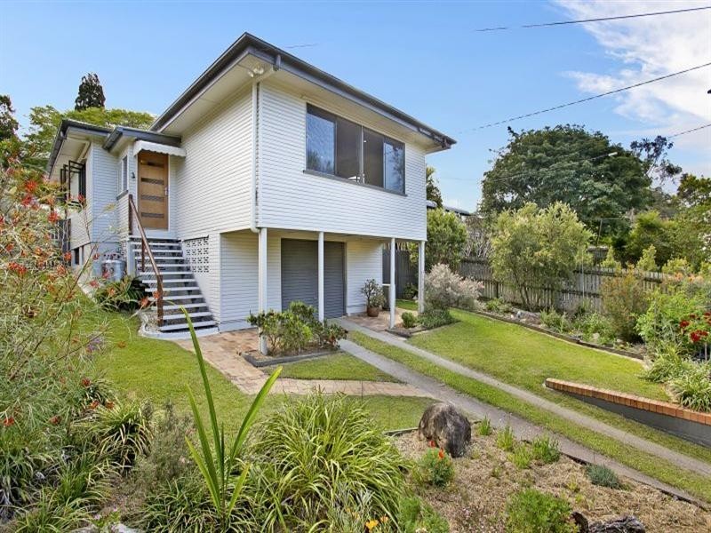 14 Lassie Street, Oxley QLD 4075