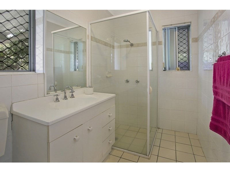 2/59 Jerrold Street, Sherwood QLD 4075