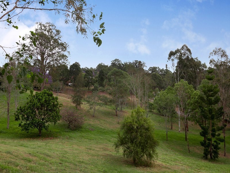 2/14 Blackheath Road, Oxley QLD 4075