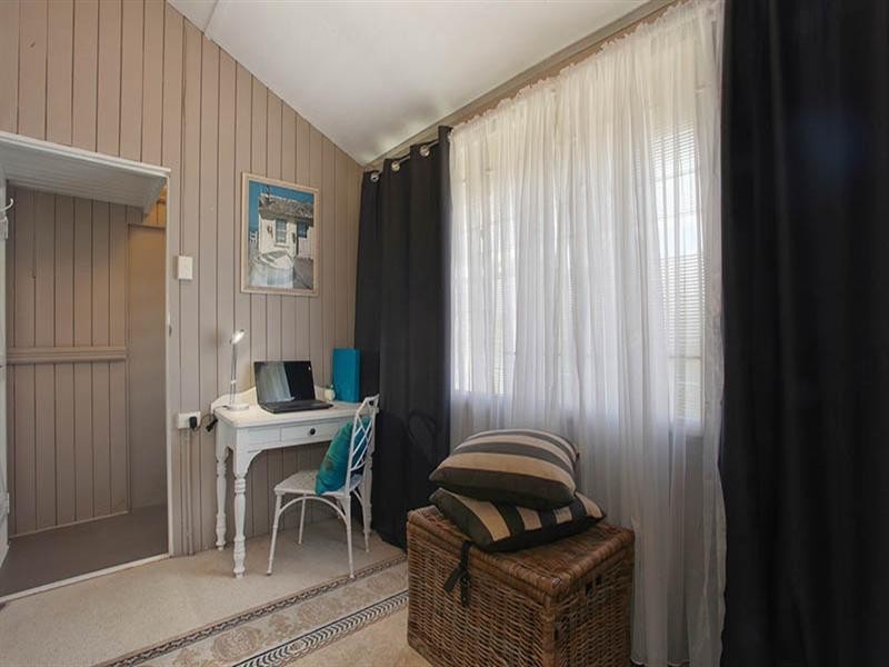 59 Evadne Street, Graceville QLD 4075