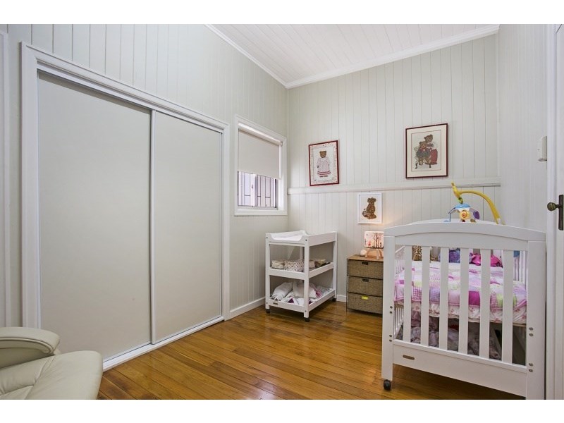 8 Kenilworth Street, Sherwood QLD 4075