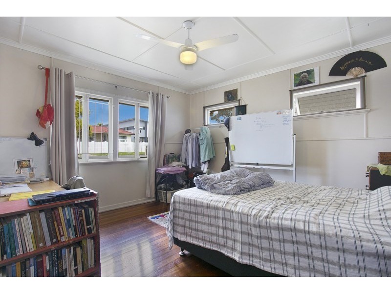 46 Central Avenue, Sherwood QLD 4075