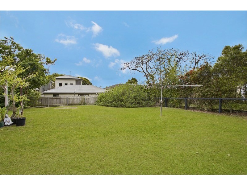 46 Central Avenue, Sherwood QLD 4075