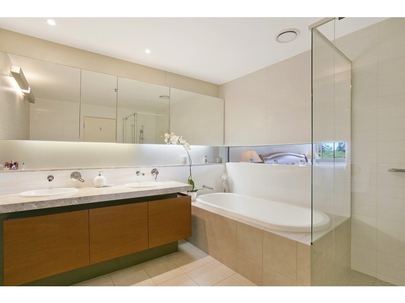 4206/205 King Arthur Terrace, Tennyson QLD 4105